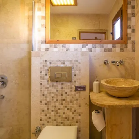 Sleeps 6 Pool Air Con Wifi *