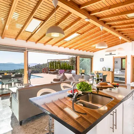 Sleeps 6 Pool Air Con Wifi Kuyucak