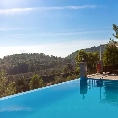 Villa Sleeps 6 Pool Air Con Wifi Kuyucak